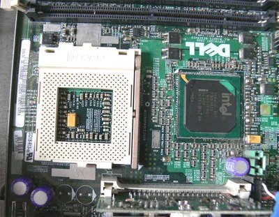 IBM顯示器拆機配件優惠出售，主機及內存僅260元